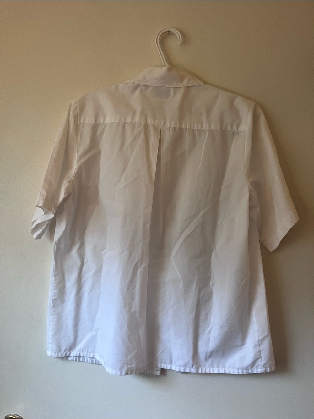 Orvis Women’s White Short-Sleeve Button Shirt with Embroidered Collar Size 12 - Picture 4 of 4